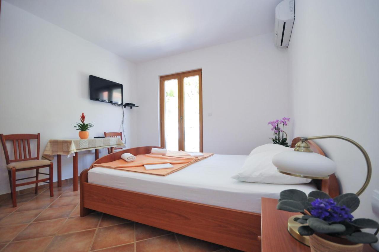 Tilia Apartments Budva Exterior photo